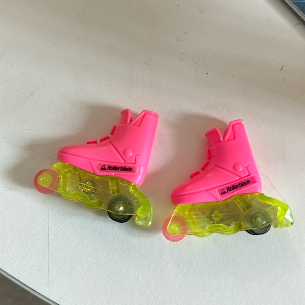 Vintage Barbie rollerskates